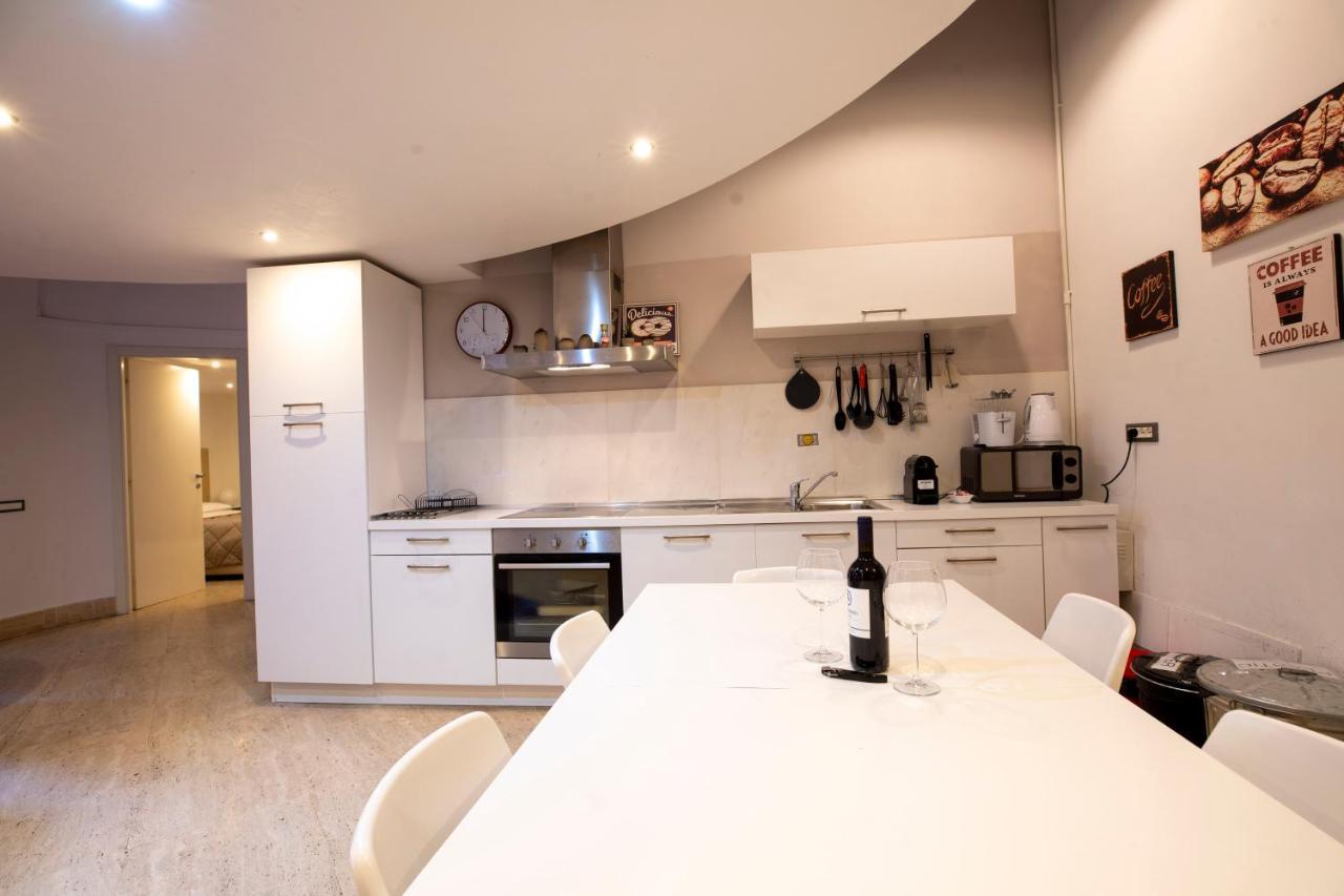 Restart Accommodations Borghese Rome Exterior photo